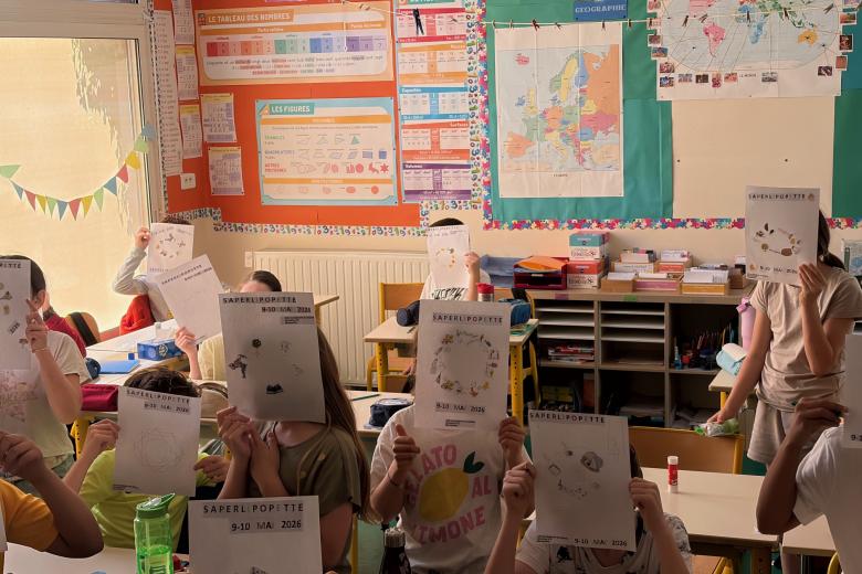 Photo éléves de Clapiers affiches Saperlipopette 1
